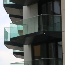 Praise for Sapphire’s innovative balcony design Praise for Sapphire’s innovative balcony design