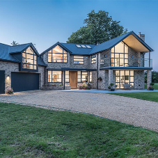 Natural slate for luxurious Landsdowne House Natural slate for luxurious Landsdowne House