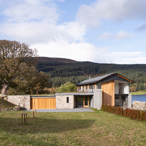 Elegant form and functional excellence from Rundum Meir for Perthshire residence Elegant form and functional excellence from Rundum Meir for Perthshire residence