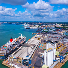 A traceable locking system for one of the UK’s biggest ports A traceable locking system for one of the UK’s biggest ports