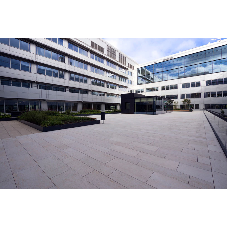 A Specifier’s Guide to Pedestal Pavers A Specifier’s Guide to Pedestal Pavers