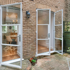 Elegant, white steel doors chosen for Regency Town House Elegant, white steel doors chosen for Regency Town House