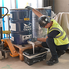AkzoNobel pilots a new sustainable packaging solution AkzoNobel pilots a new sustainable packaging solution