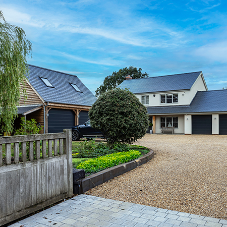 OUTSTANDING AESTHETICS, QUALITY AND DURABILITY FROM CUPA PIZARRAS NATURAL SLATES TO ELEVATE RESIDENTIAL REFURBISHMENT