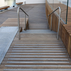 Safer Decking - Get to Grips with Slip Resistance Safer Decking - Get to Grips with Slip Resistance