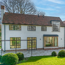 ‘B’ Rated super slim framed steel windows feature in magnificent new build ‘B’ Rated super slim framed steel windows feature in magnificent new build