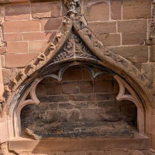 ThermaLase Cleans Historic Stone Effigy at Grade I Listed Church