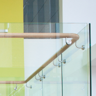 Handrails and balustrades: Crystal